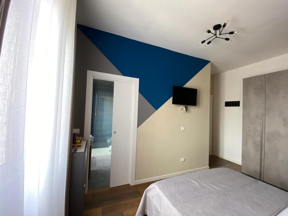 ホテル La Casa Di Alan テルニ エクステリア 写真