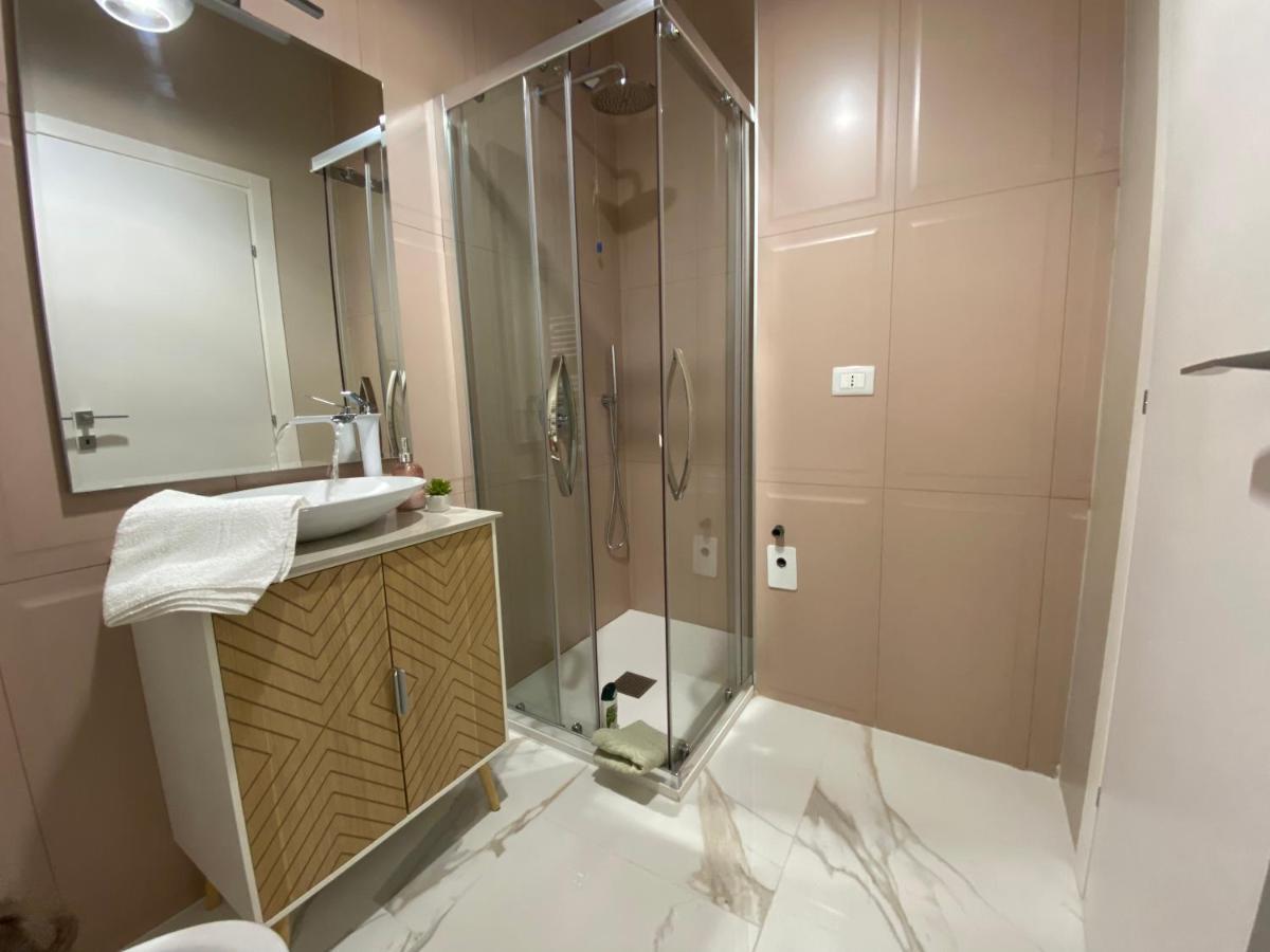 ホテル La Casa Di Alan テルニ エクステリア 写真